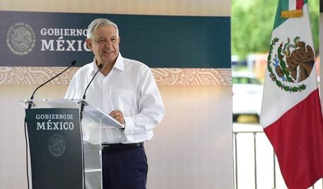 No nos podemos quedar encerrados en la oficina todo el tiempo: AMLO