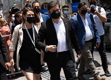 Pareja de Gabriel Boric aceptará nombramiento como "primera dama" de Chile, pero "reformulará" el cargo