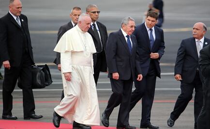 Pope Francis praises US-Cuba detente as model for world