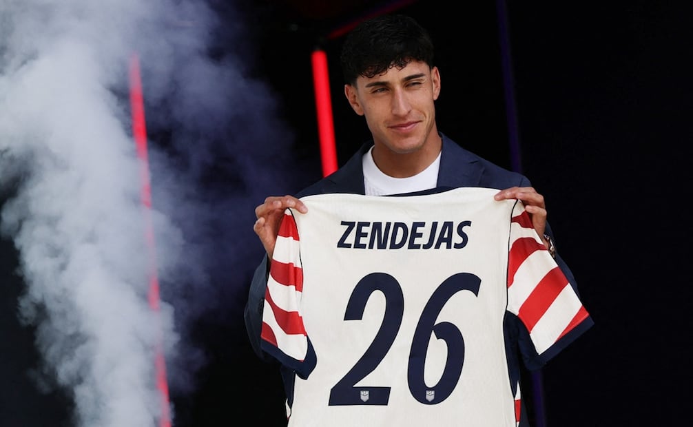 Alejandro Zendejas durante el anuncio de la Selección Estadounidense. FOTO: AFP