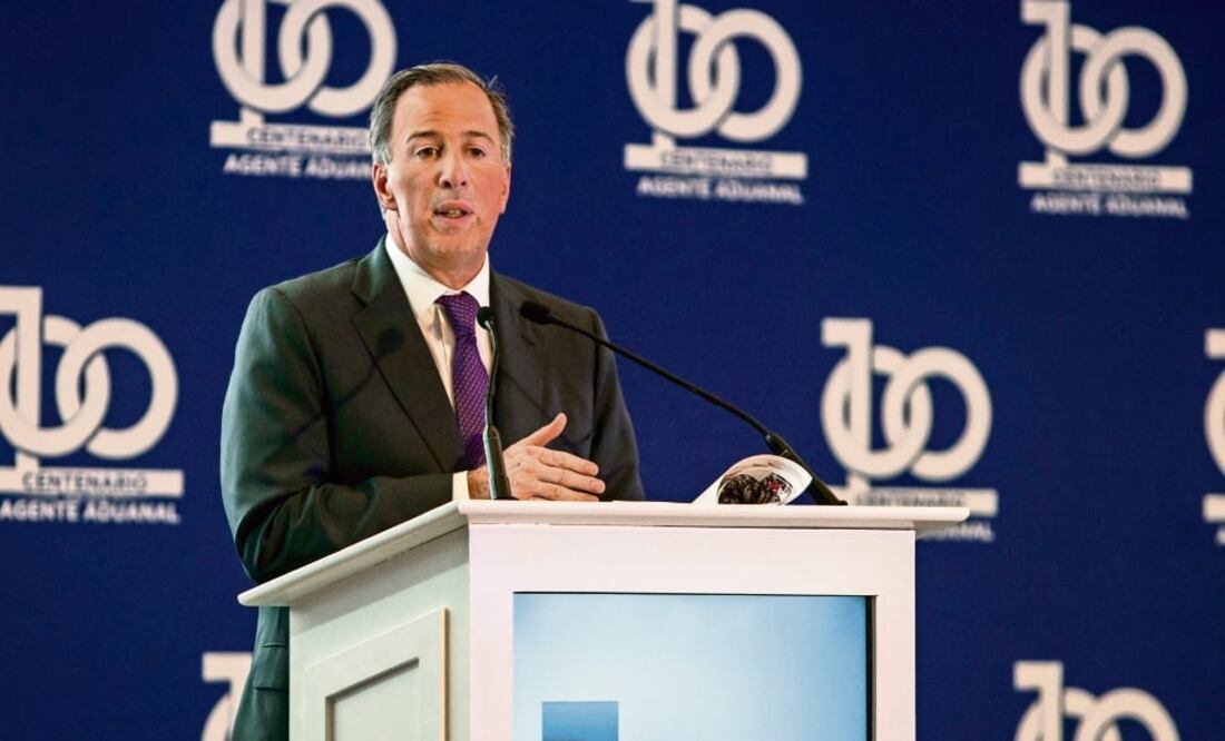 José Antonio Meade se reunió con la Confederación de Asociaciones de Agentes Aduanales de la República Mexicana (Caaarem) (CAMILA MATA. EL UNIVERSAL)