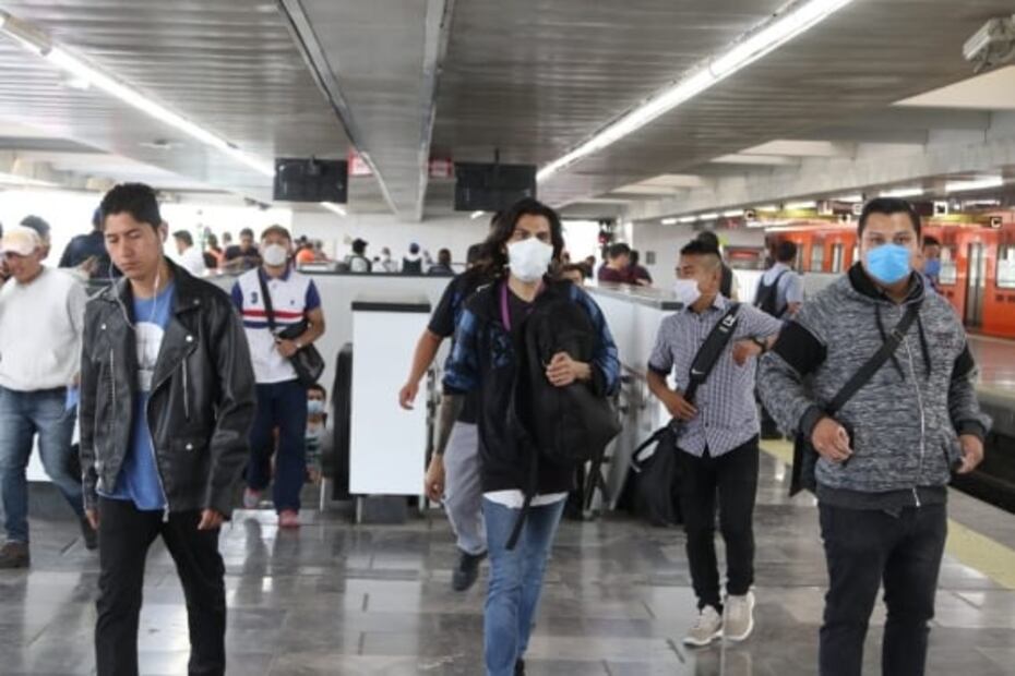 Así se ve en fotos y video el Metro con cubreboca obligatorio