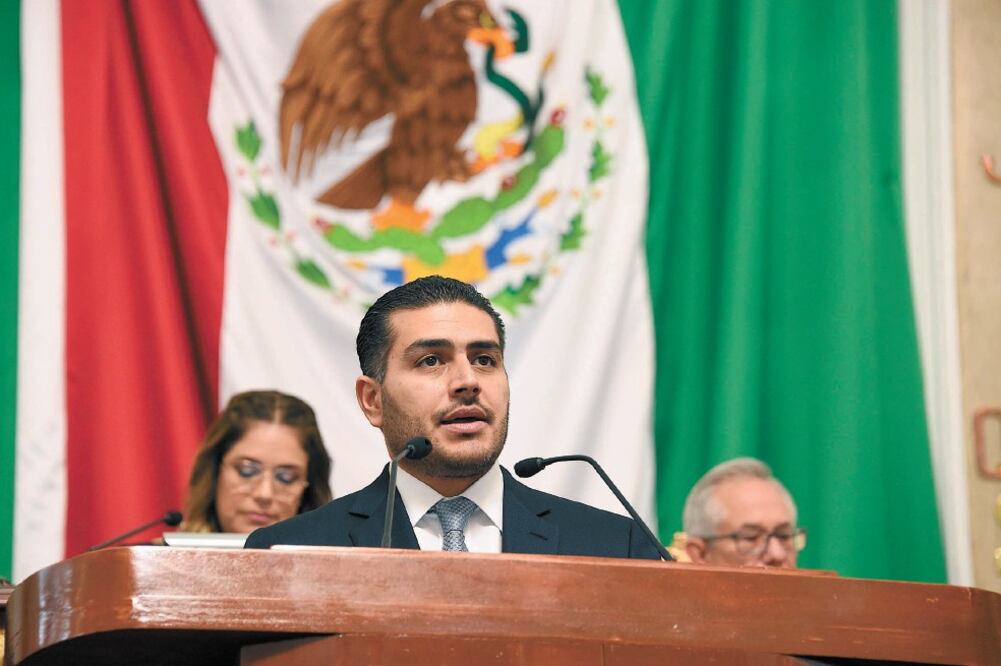Omar García Harfuch explicó a los diputados locales que la estrategia consistirá en ejecutar acciones concretas contra el crimen organizado. Foto/ESPECIAL