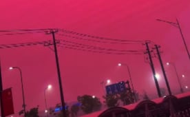 Cielo se tiñe de rosa en China y sorprende a habitantes antes de una tormenta
