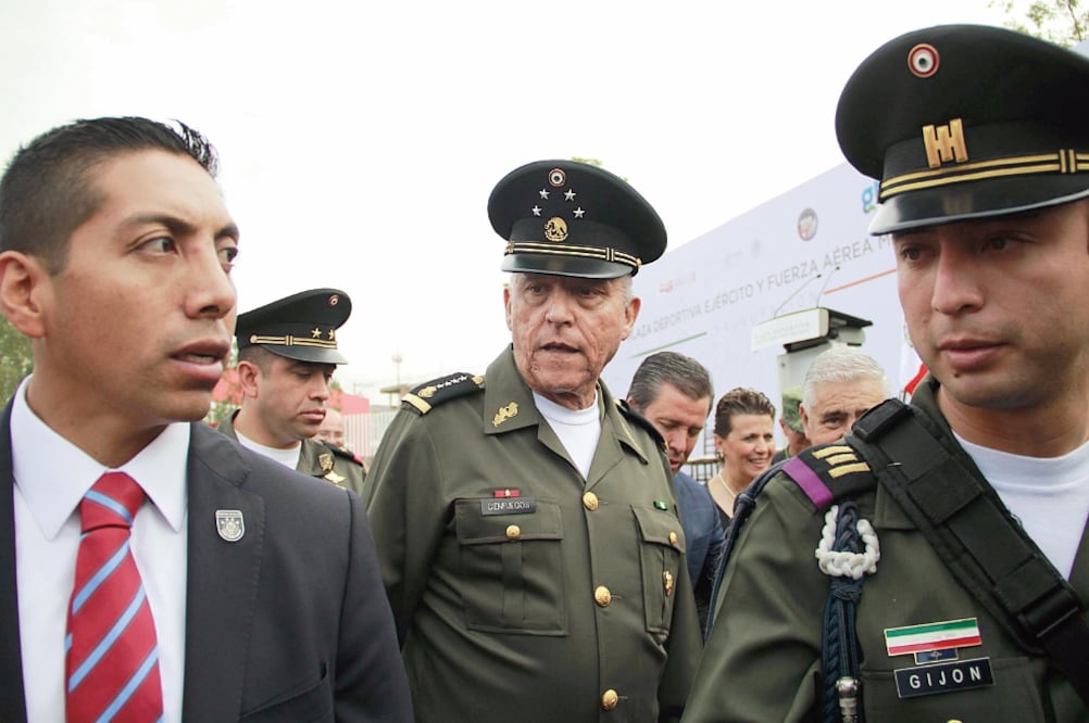 Salvador Cienfuegos, titular de la Sedena, dice que el trabajo en conjunto con la ciudadanía es una muestra de que se avanza en la seguridad del país (CARLOS MARURI. MICPHOTOPRESS)