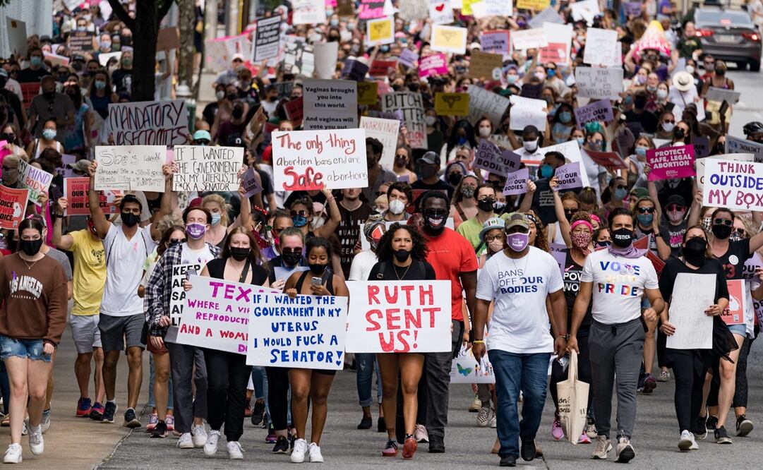 Miles de mujeres asistieron ayer a la manifestación en apoyo de los derechos reproductivos, en Atlanta, Georgia. Foto: Megan Varner. AFP