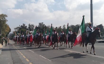 Ensayan elementos del Ejército para desfile militar por aniversario de la Revolución Mexicana
