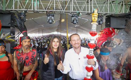 Santiago Taboada recibe Bastón de Mando en Iztapalapa