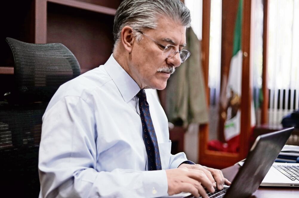 Arturo Sánchez, ex consejero electoral (ALEJANDRO ACOSTA. EL UNIVERSAL)