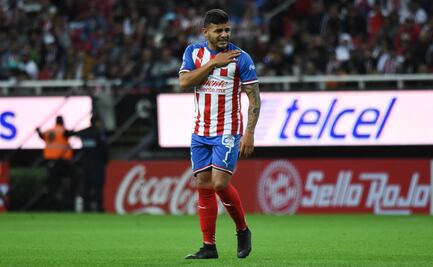 Alexis Vega fuera 15 días en Chivas