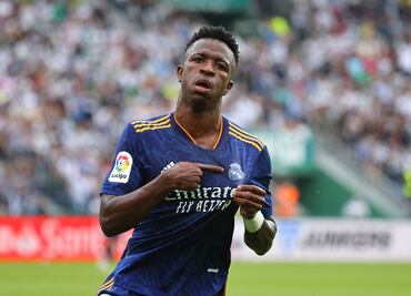 Real Madrid vence al Elche, gracias a un doblete de Vinicius Jr