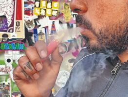 Piden corregir “lagunas jurídicas” en reforma a alternativas del cigarro; advierten que la tabacalera Philip Morris podría beneficiarse