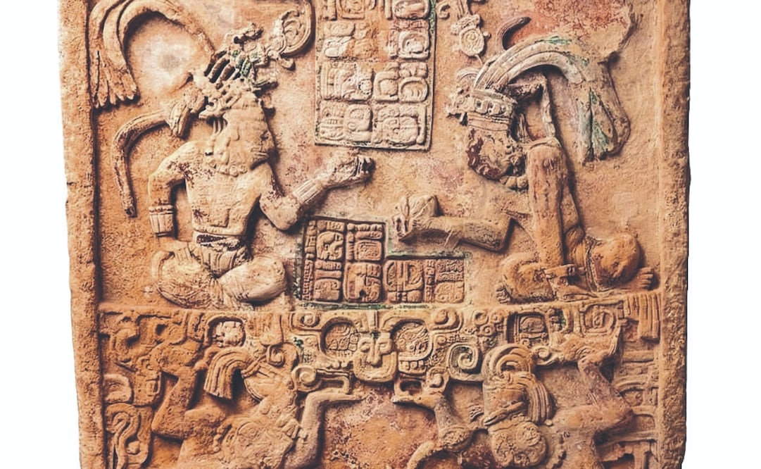 El dintel maya del periodo Clásico fue identificado por especialistas como perteneciente a Guatemala. Foto: Secretaría de Relaciones Exteriores