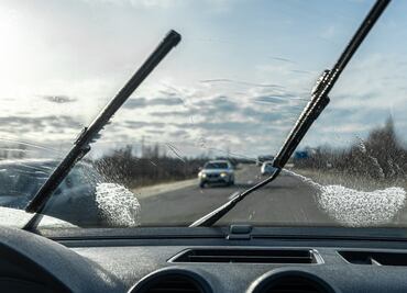 ¿Cómo saber si es momento de cambiar tus limpiaparabrisas?