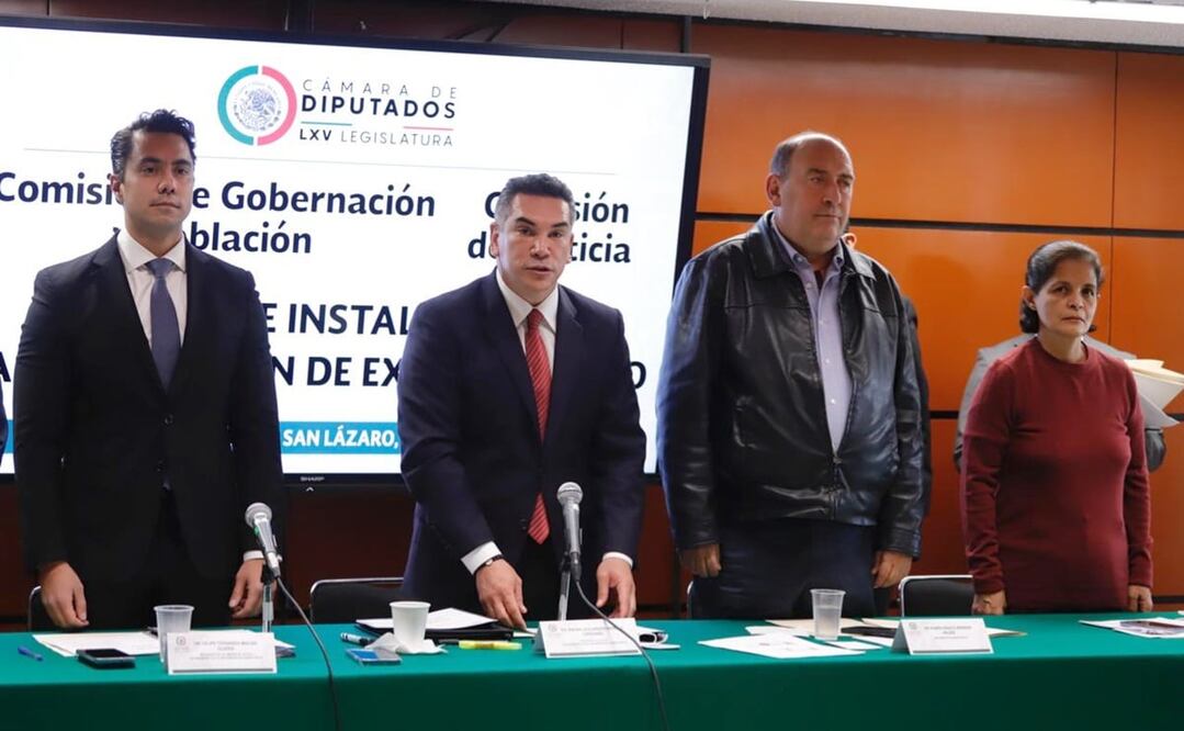 Reunión para la instalación de la subcomisión de examen previo que se encargará de establecer juicios políticos a Ciro Murayama, Lorenzo Córdova y Gertz Manero. Fotos: Berenice Fregoso/ El Universal