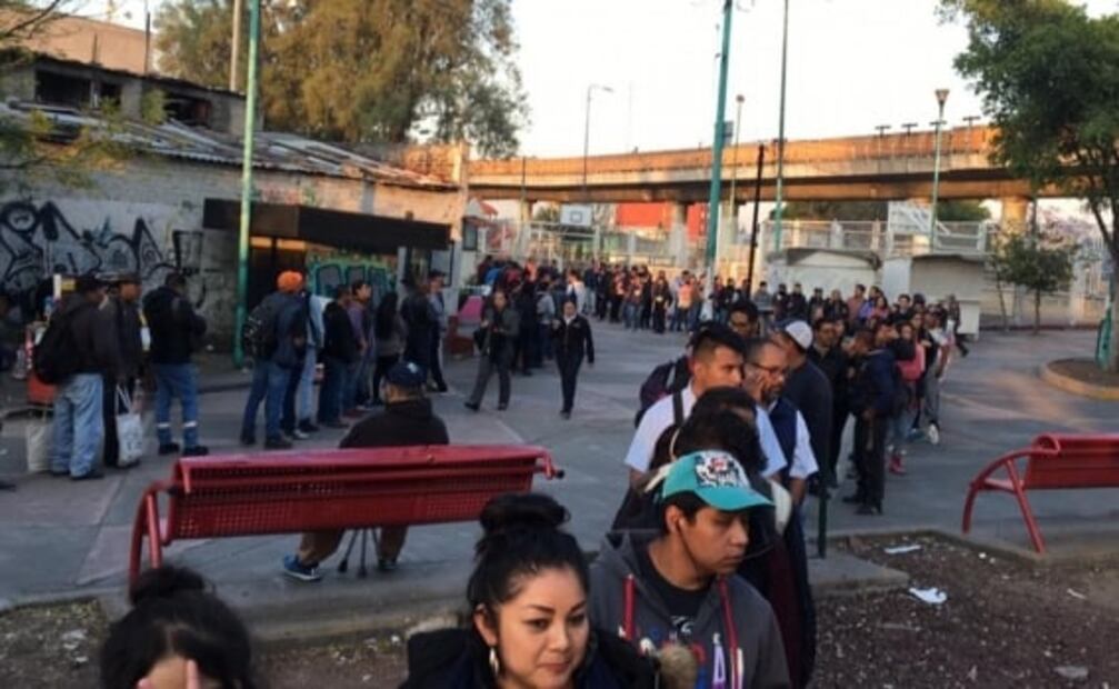 Siguen cerradas estaciones Pantitlán, Hangares y Terminal Aérea de L5 del Metro