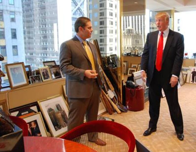 La escultura "Hecha en México" de Trump