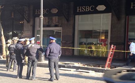 Bomberos atienden incendio en calle 5 de Mayo