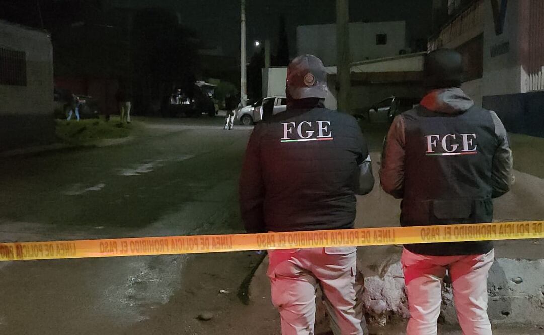 Autoridades llegaron a la colonia La Lima de Culiacán donde recolectaron decenas de casquillos. Foto: Especial