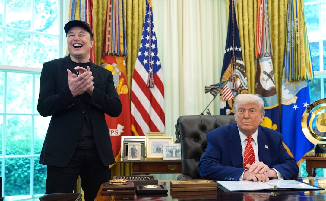 El presidente Donald Trump, a la derecha, y Elon Musk asisten a una conferencia de prensa en la Oficina Oval de la Casa Blanca, el viernes 30 de mayo de 2025, en Washington. Foto: AP