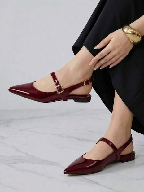 Stilettos bajos. Foto: Shein