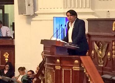 Perla Gómez rinde informe en Asamblea Legislativa