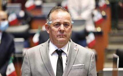Senador Gerardo Novelo Osuna informa que hace 5 días dio positivo a Covid-19