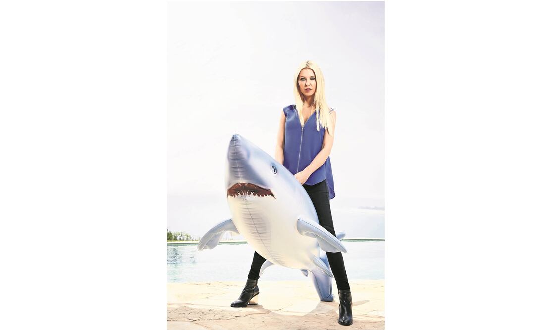 Sharknado 4 sucede cinco años después de que la costa Este de EU fuera devastada en Sharknado 3. Tornados y tiburones reaparecen en los lugares más insospechados (CORTESÍA SYFY)