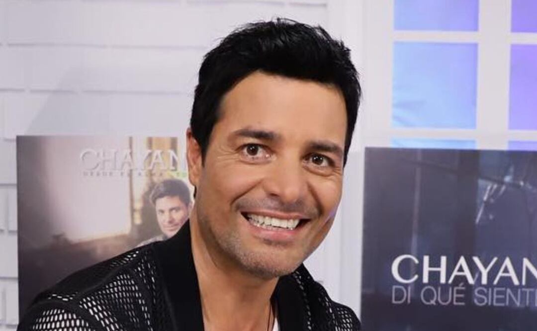 Chayanne, posando. Fuente: Instagram @chayanne