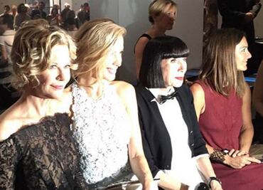 Meg Ryan 'estrena rostro' en la París Fashion Week
