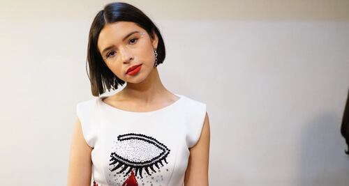 Los tacones de lujo de Ángela Aguilar