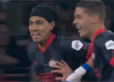 VIDEO: Erick Gutiérrez marca el segundo gol del PSV ante el Ajax