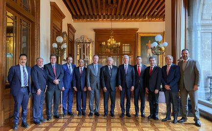 Gobernadores del PRI respaldan al Insabi tras reunión con AMLO