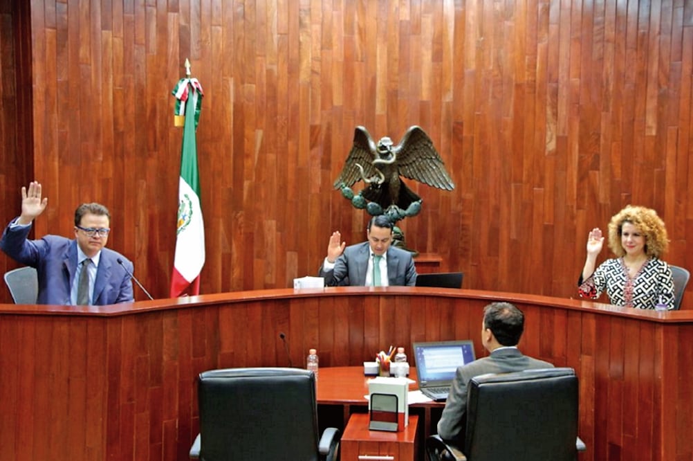 La Sala Regional Especializada del TEPJF descartó que la periodista Katia D'Artigues o el PRD hayan incurrido en adquisición indebida de tiempos de televisión o actos anticipados de campaña (ESPECIAL)