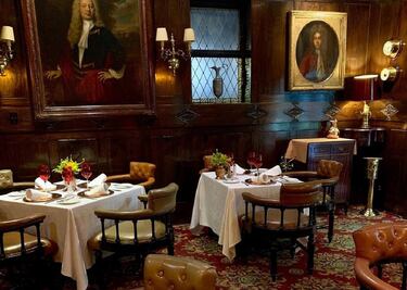 Sir Winston Churchill's cierra sus puertas 