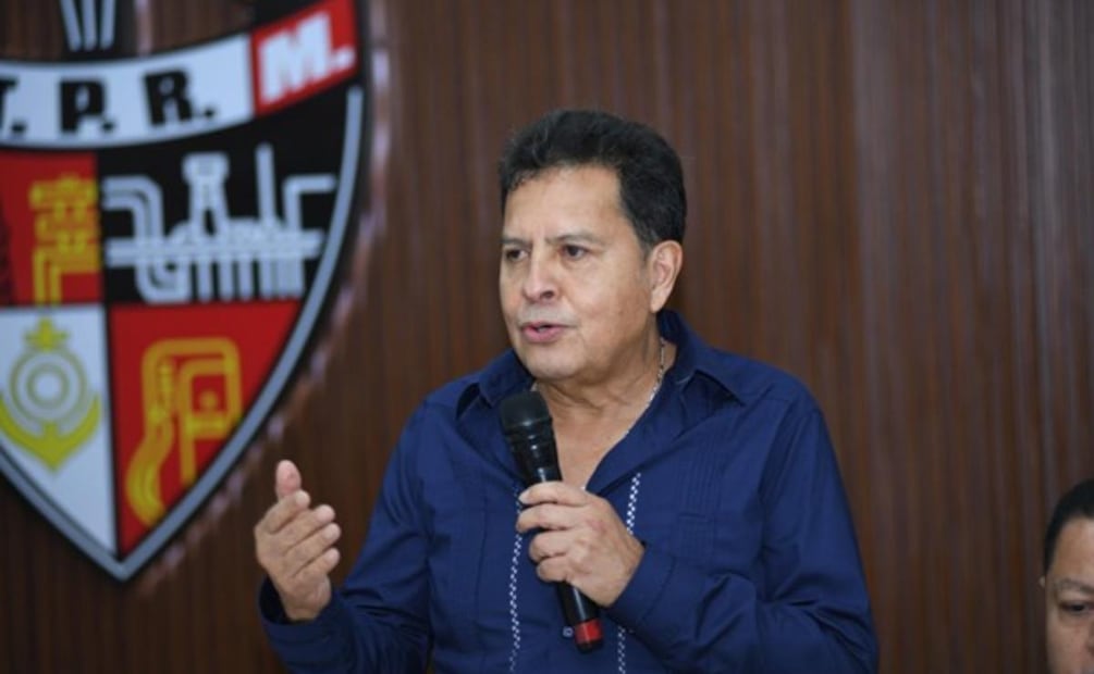 Ricardo Aldana durante un evento con agremiados del sindicato petrolero en noviembre pasado. Foto: Facebook del STPRM.