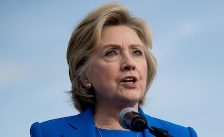 Hillary Clinton, molesta por elogios de Donald Trump a Putin 