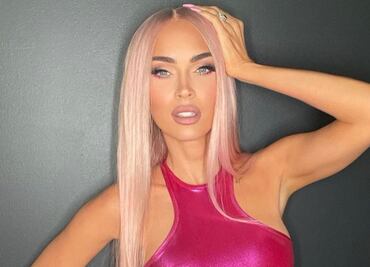 Megan Fox cambia de look y aparece con una melena rojo fuego