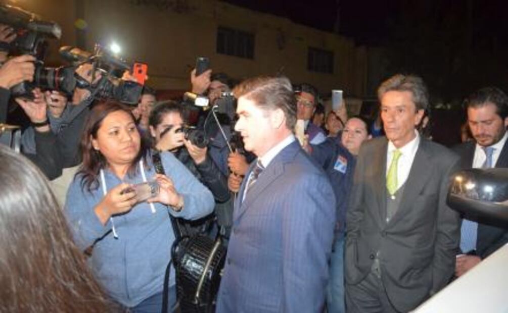 Abandona Rodrigo Medina penal de Topo Chico