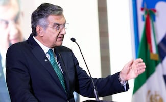 Américo Villarreal cuestiona pase turístico de Nuevo León para automovilistas que ingresen a esa entidad; defiende libre tránsito