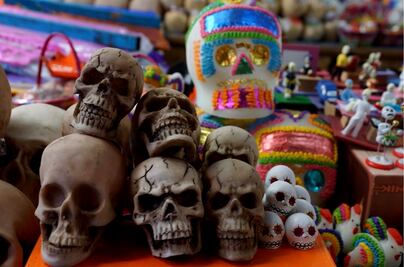 Colores y olores en víspera de Día de Muertos en mercado de Oaxaca