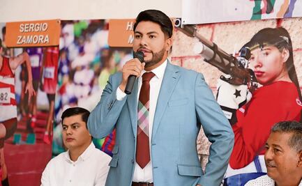 Se festeja alcalde de Elota como “rey chiquito”