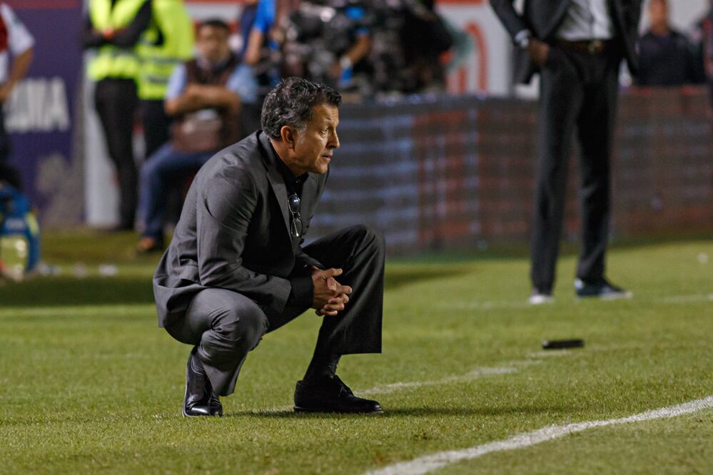 Imago7. Juan Carlos Osorio  durante el juego ante Trinidad y Tobago en San Luis Potosí