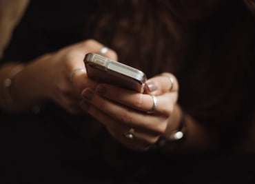 Brecha de uso frena la conectividad móvil en AL