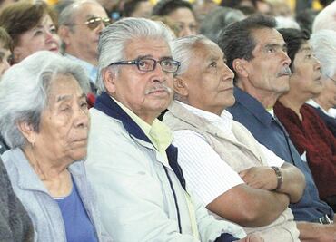 Empleados de más de 60 años o con males crónicos no deben ir a laborar: Gobierno de Oaxaca