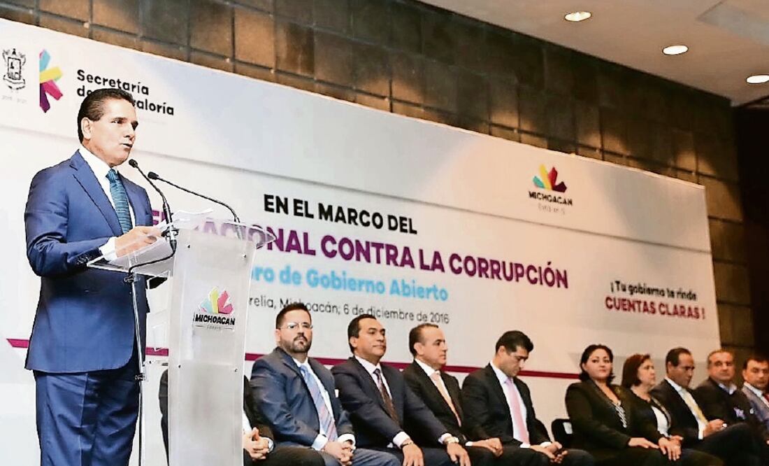 El gobernador Silvano Aureoles destacó en el Foro sobre Gobierno Abierto que en Michoacán no hay lugar para conductas nocivas en el servicio público (ESPECIAL)
