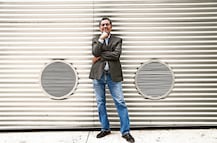 Entre la política y el ideal: la sirena y el jubilado de Élmer Mendoza  