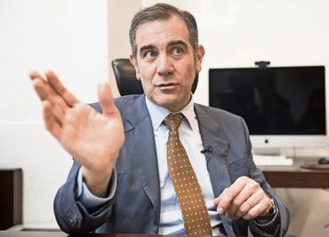 INE investiga a Córdova por 400 mdp; revira: hay intención política