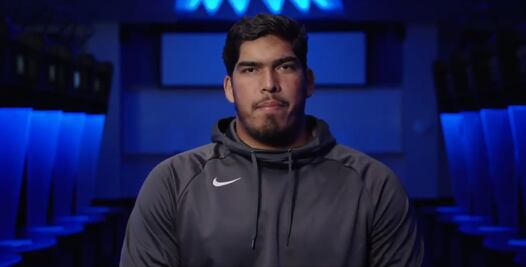 ¿Quién es Isaac Alarcón, el mexicano que firmó con los Cowboys?