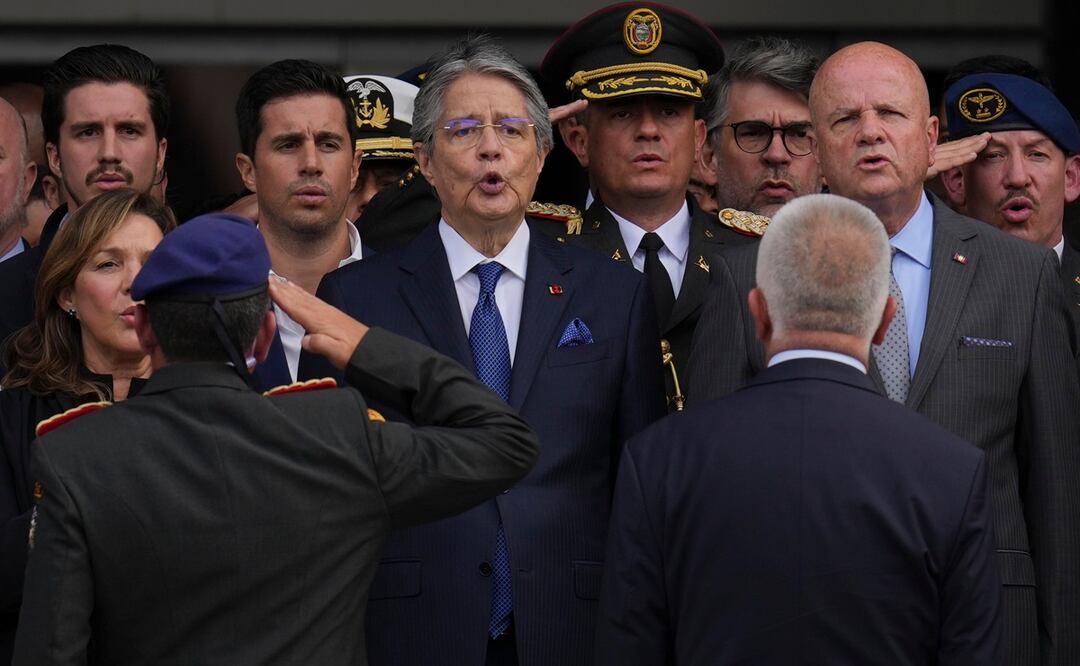 Lasso manifestó que no será nuevamente candidato presidencial del movimiento oficialista CREO para completar el periodo 2021-2025, interrumpido por la "muerte cruzada" decretada por él mismo. Foto: AP